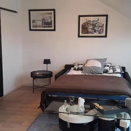 Le Parmentier Apartment